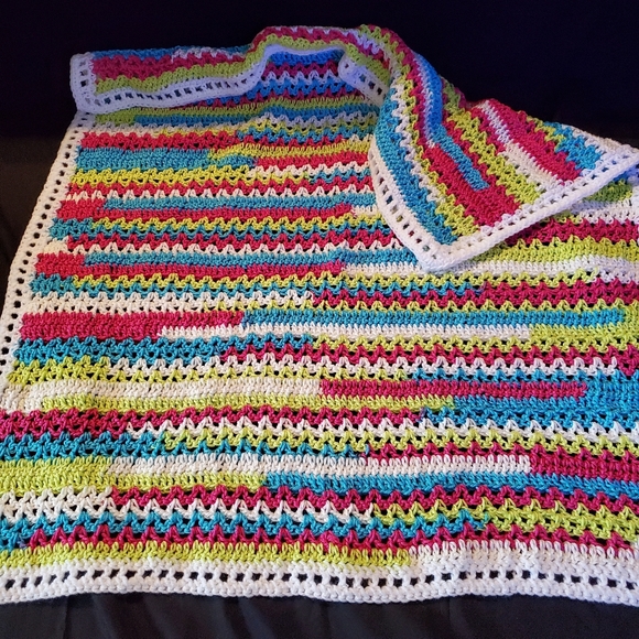 Crochet Candy Stripe Baby Blanket-Afghan/New - Picture 1 of 5